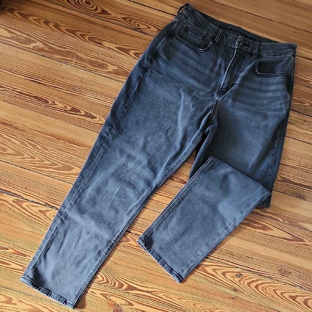American Eagle. Stretch Mom Jean
